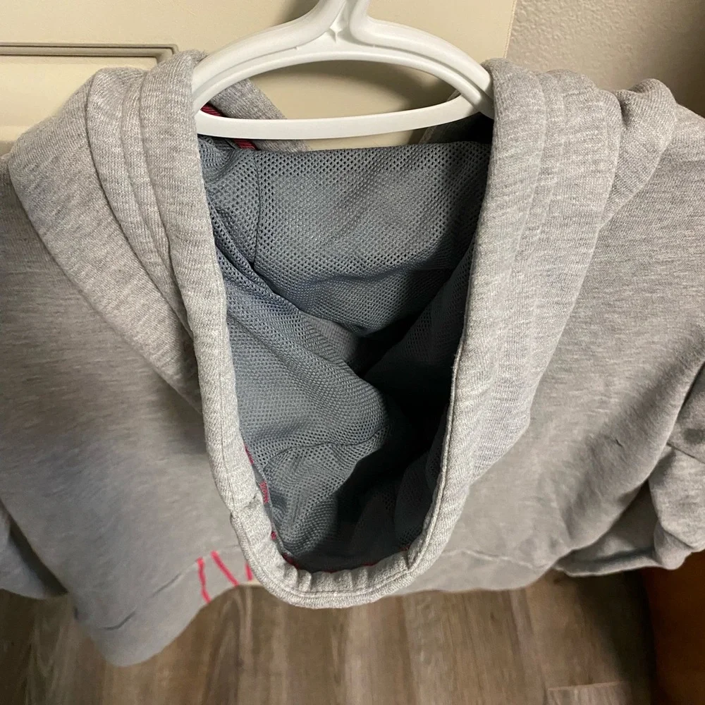Nike Dri-Fit‎ Women’s Size Medium Hooded Sweatshirt.
